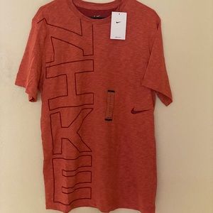Men’s Nike DriFit Shirt L